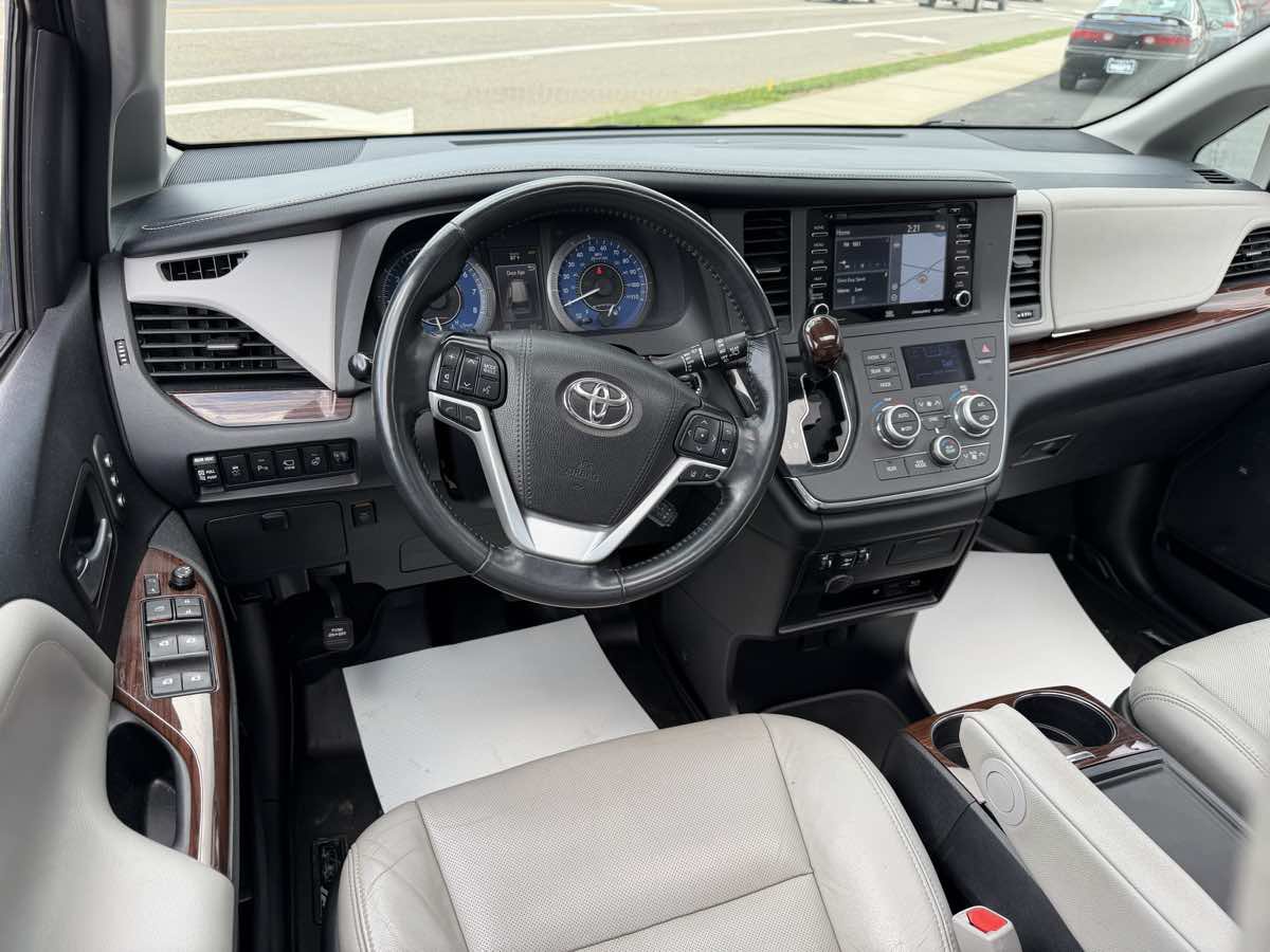 Used 2019 Toyota Sienna Limited Premium w/ Protection Package AWD/4WD image 14