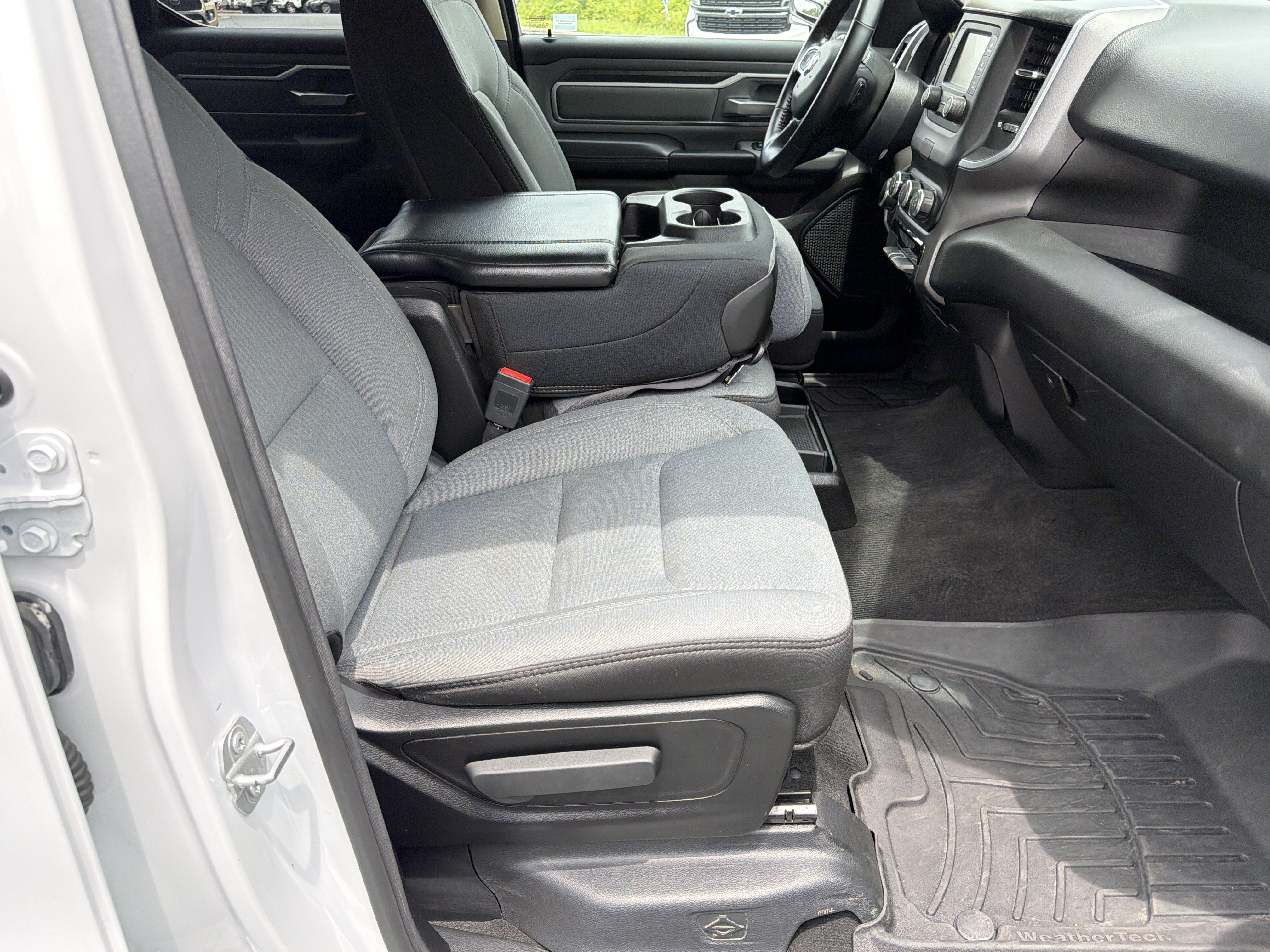 Used 2020 RAM 1500 Big Horn AWD/4WD image 13