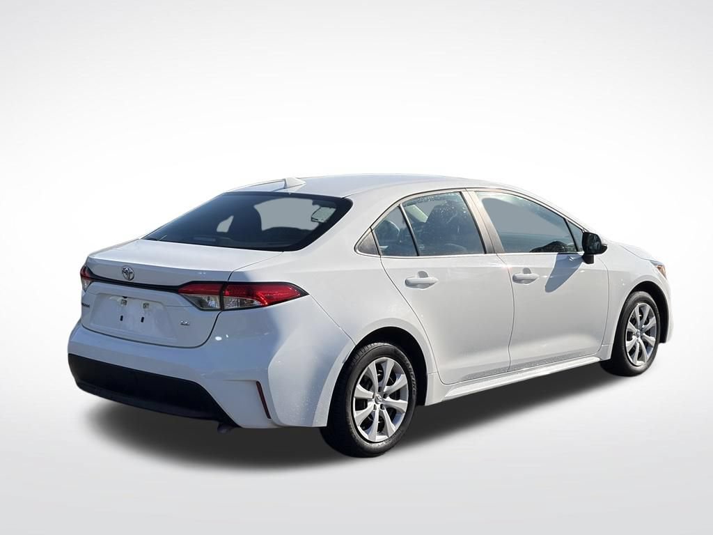 Used 2024 Toyota Corolla LE FWD image 6