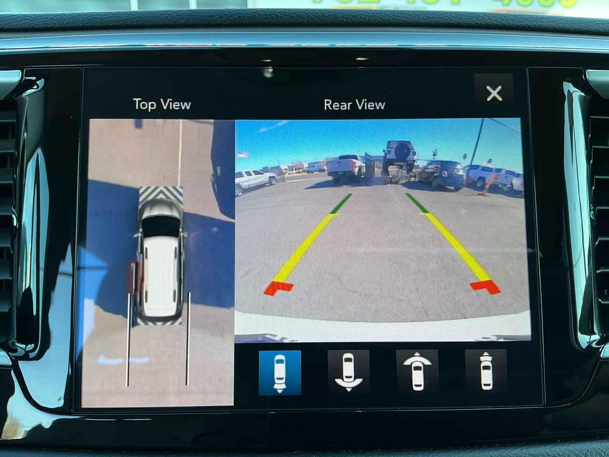 Used 2018 Chrysler Pacifica Touring-L w/ Advanced Safetytec Group image 25