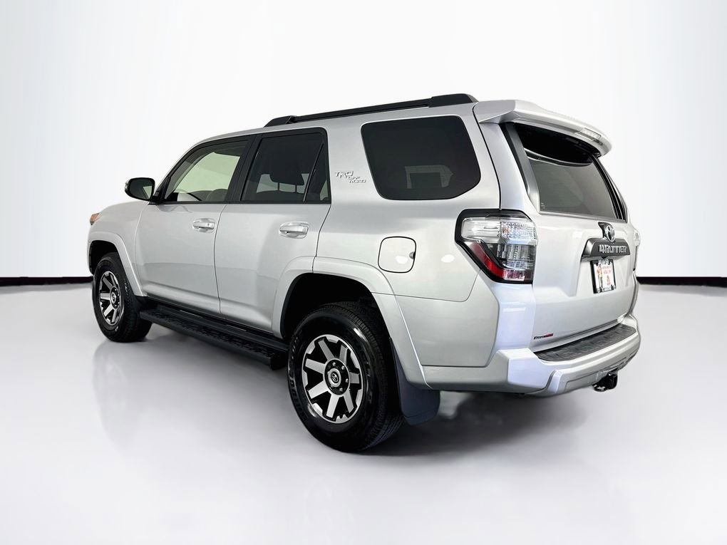 Used 2024 Toyota 4Runner TRD Off-Road Premium AWD/4WD image 7