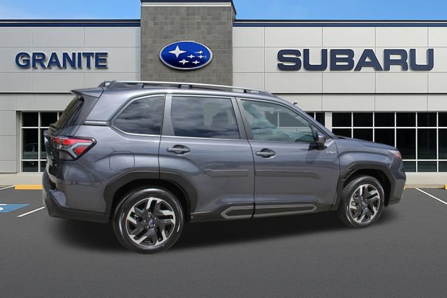 Used 2025 Subaru Forester Limited AWD/4WD image 11