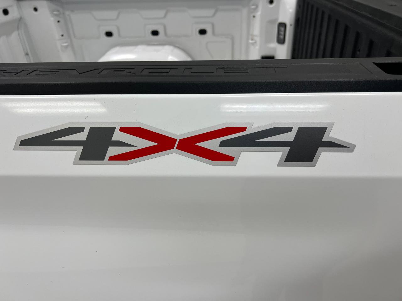 Used 2025 Chevrolet Silverado 1500 LT image 23