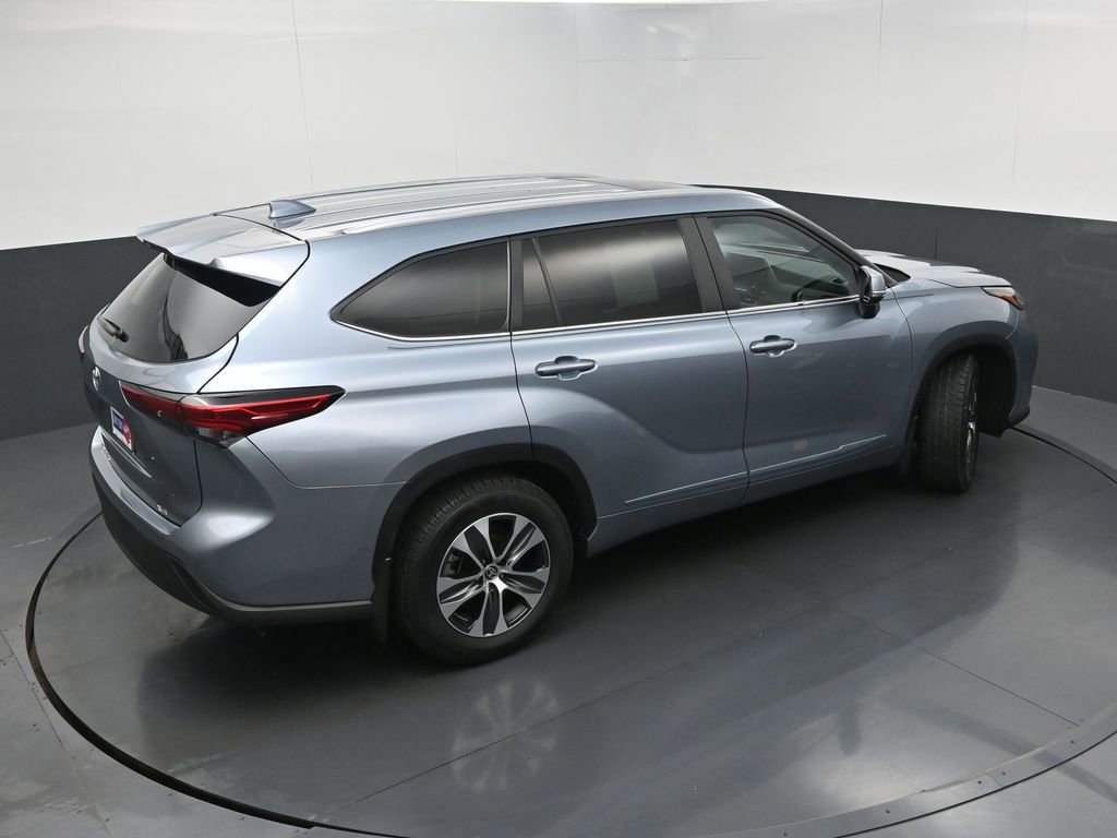 Used 2023 Toyota Highlander XLE image 35