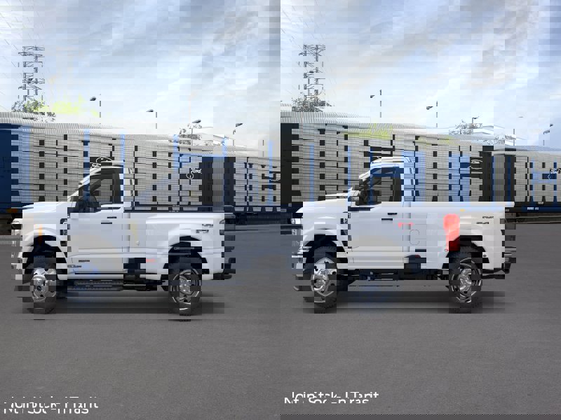 New 2026 Ford F450 XLT image 3