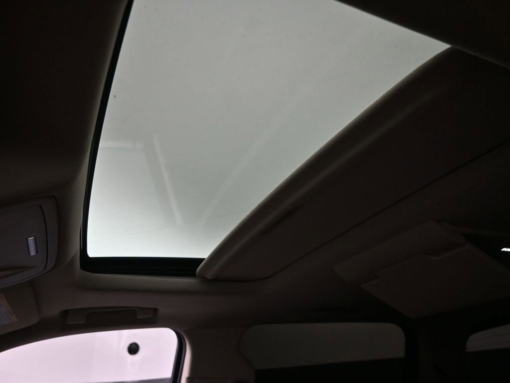 Used 2015 Chevrolet Silverado 1500 High Country image 19