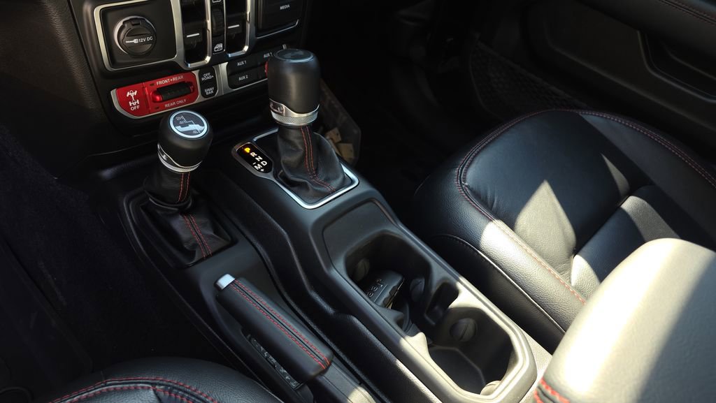 Used 2023 Jeep Wrangler Rubicon w/ Cold Weather Group image 21