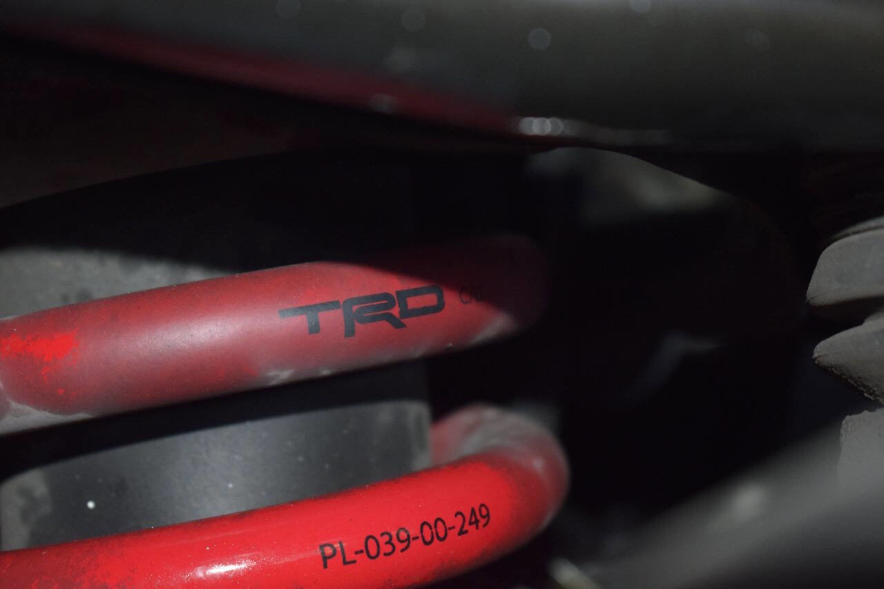 Used 2017 Toyota Tacoma TRD Pro AWD/4WD image 39