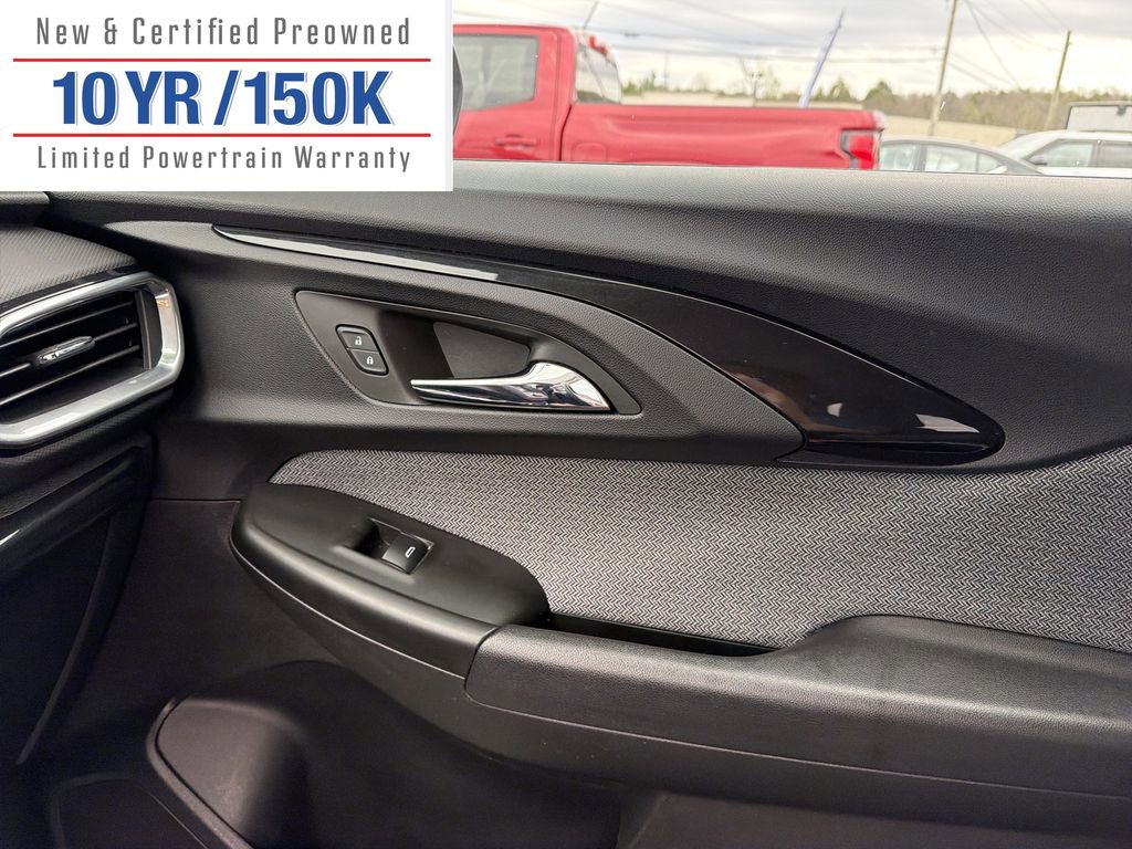 Used 2023 Chevrolet TrailBlazer LT image 23