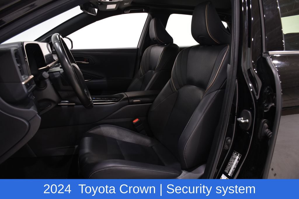 Used 2024 Toyota Crown AWD/4WD image 20