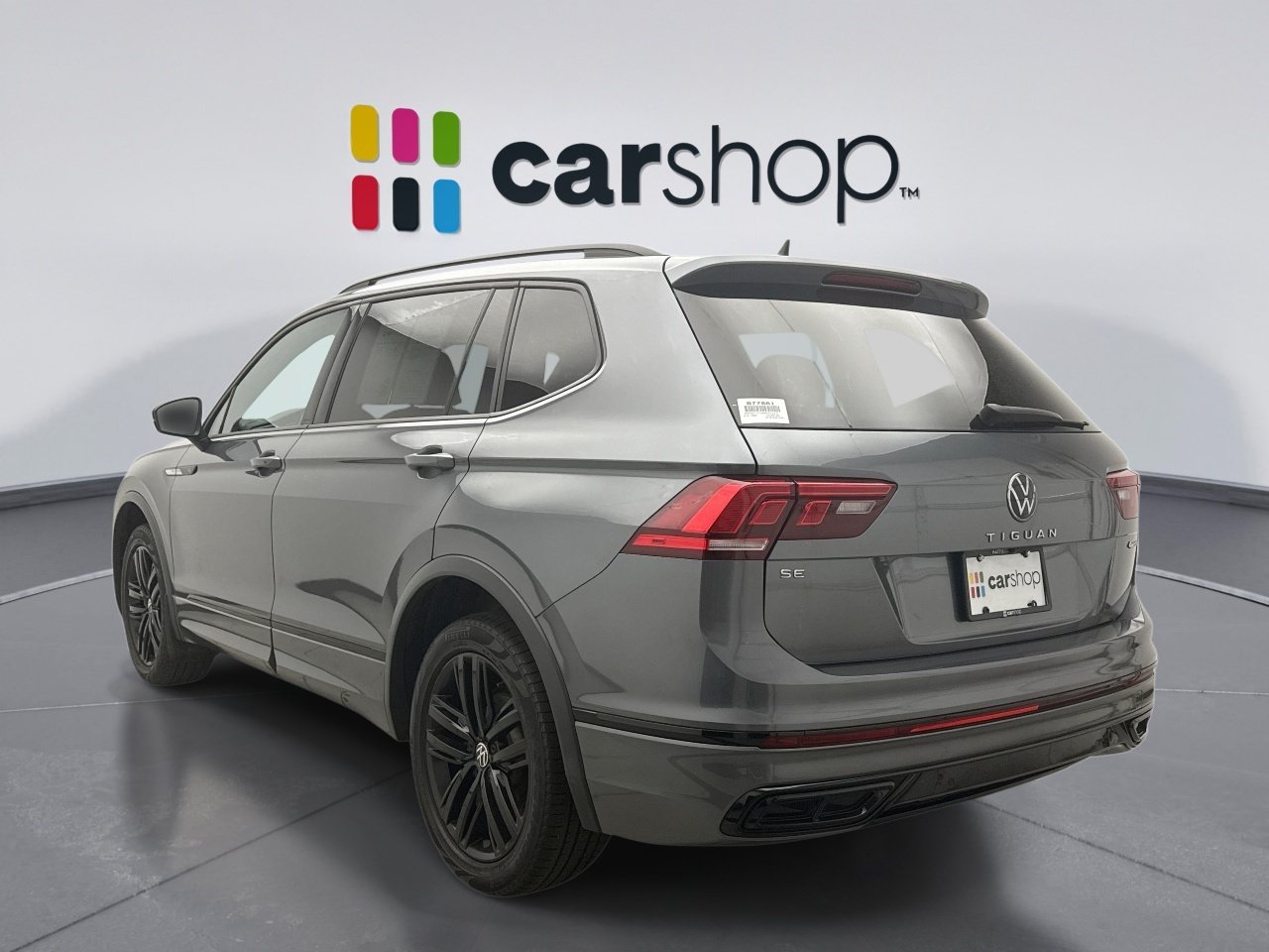 Used 2022 Volkswagen Tiguan SE R-Line AWD/4WD image 3