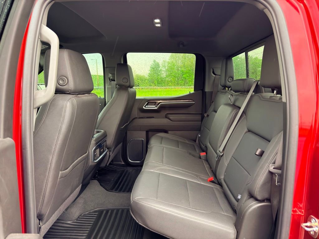 Used 2024 Chevrolet Silverado 1500 LTZ w/ Technology Package AWD/4WD image 29