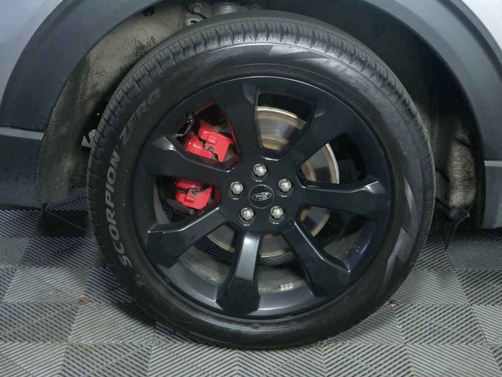 Used 2022 Ford Explorer ST w/ ST Street Pack image 11