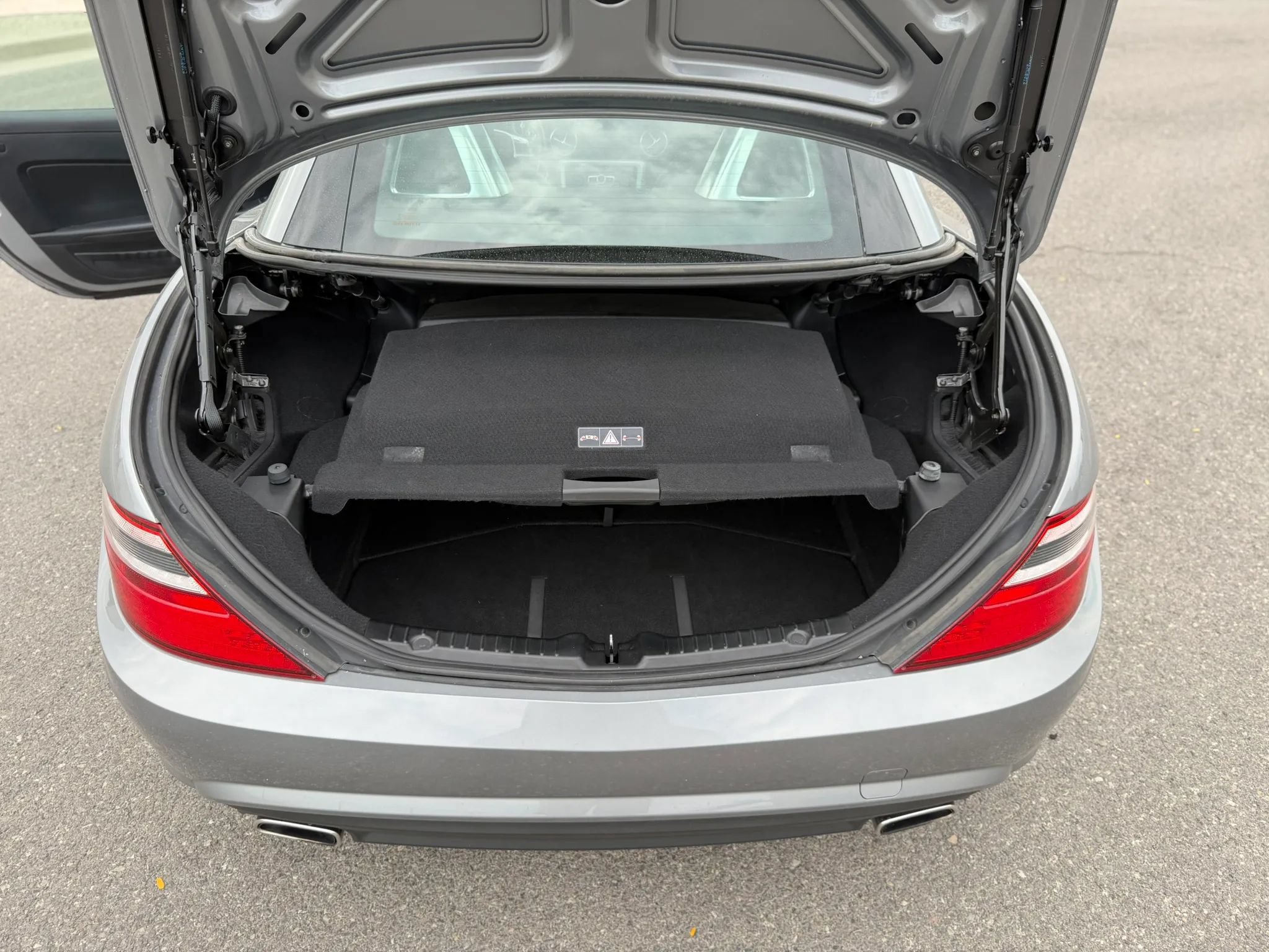 Used 2013 Mercedes-Benz SLK 250 image 3