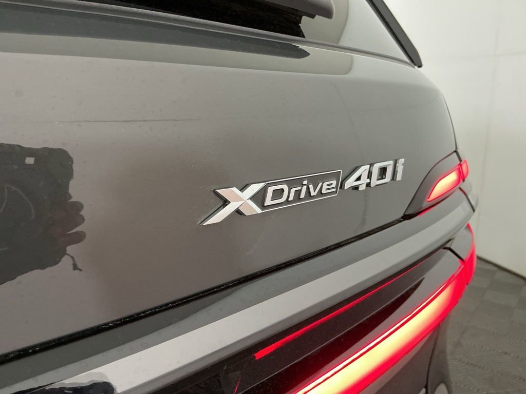 New 2026 BMW X7 xDrive40i w/ M Sport Package AWD/4WD image 37