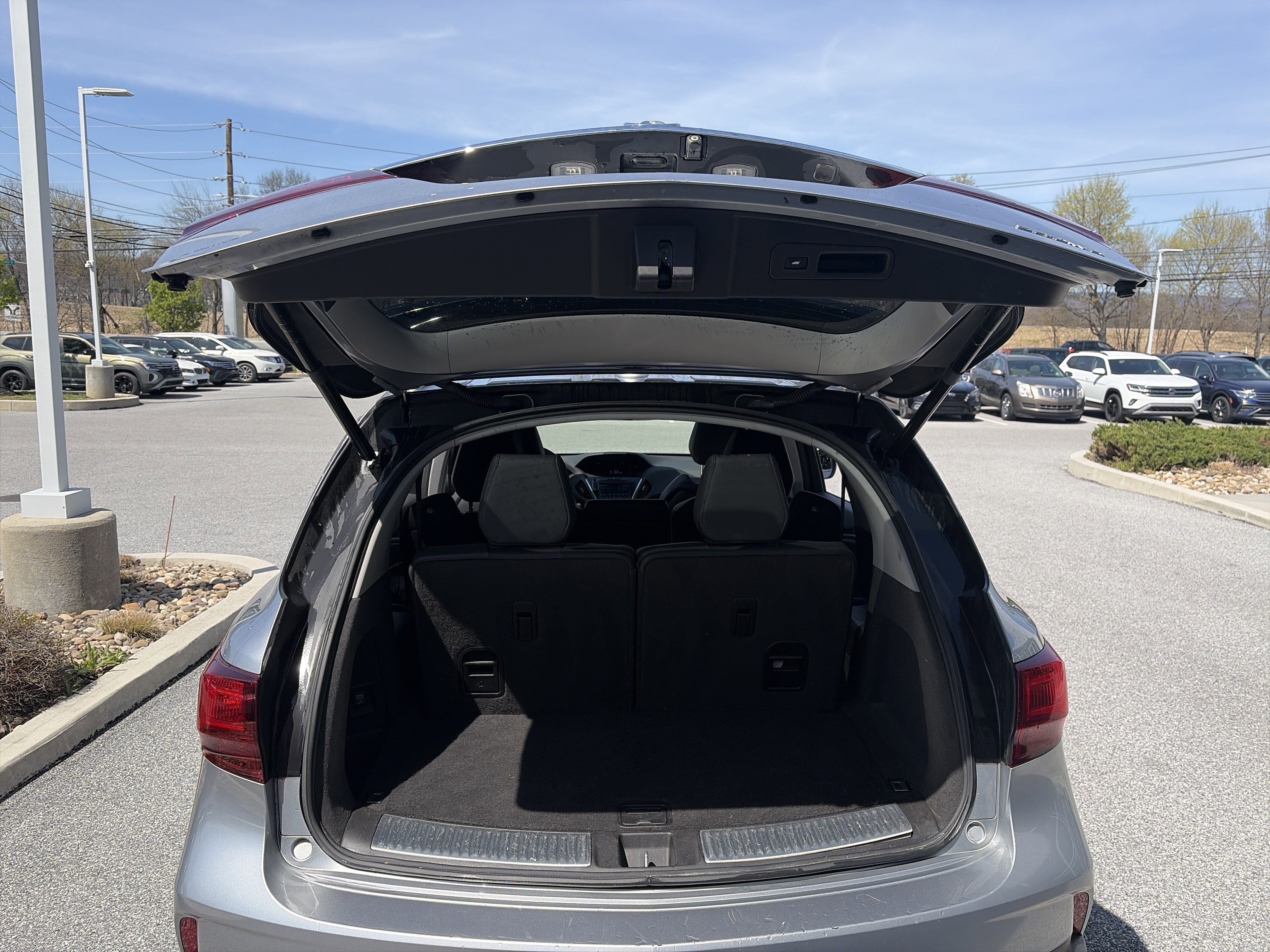 Used 2018 Acura MDX SH-AWD image 26