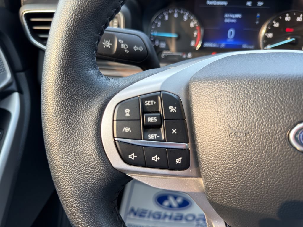 Used 2024 Ford Explorer Limited AWD/4WD image 29