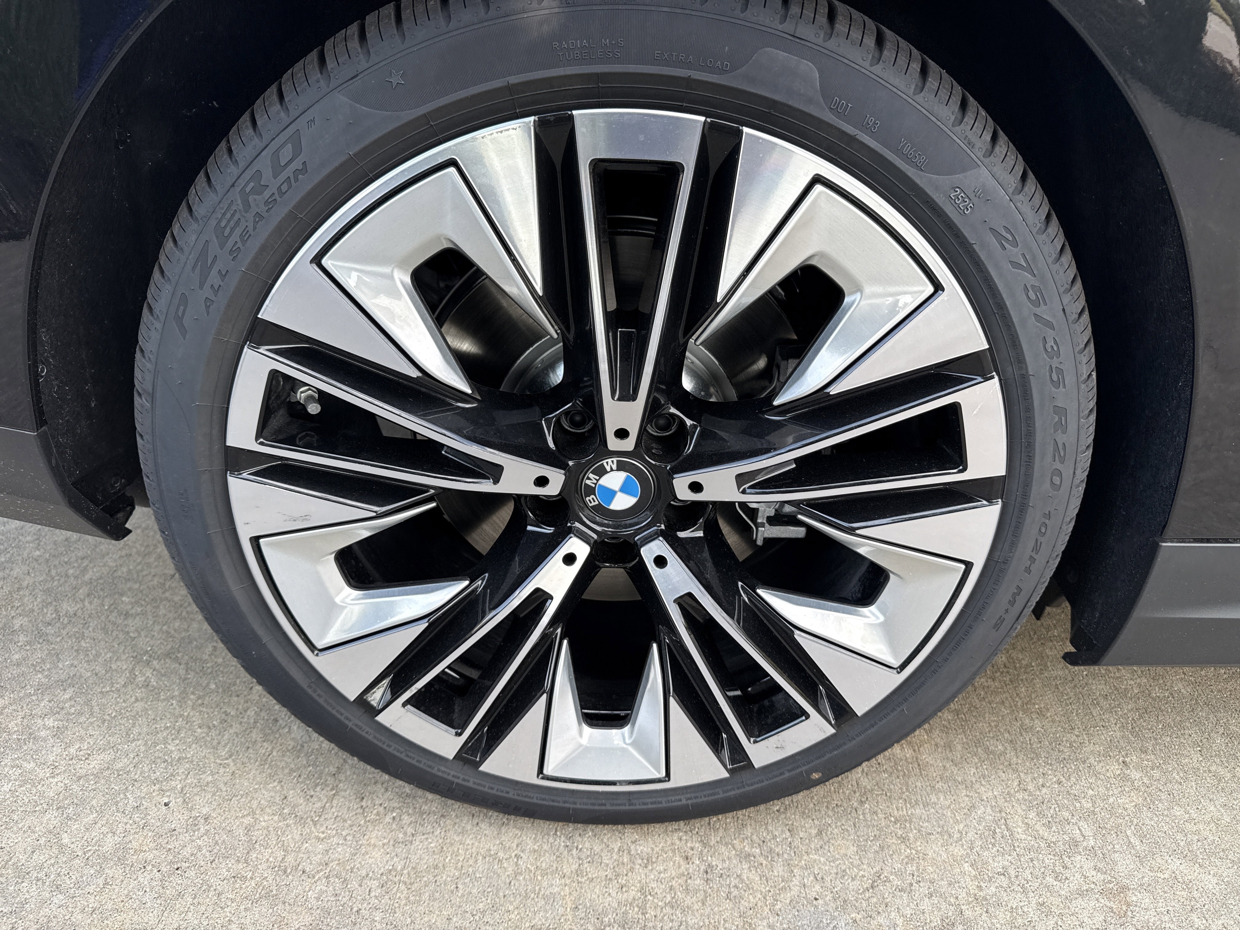New 2026 BMW i5 eDrive40 image 29