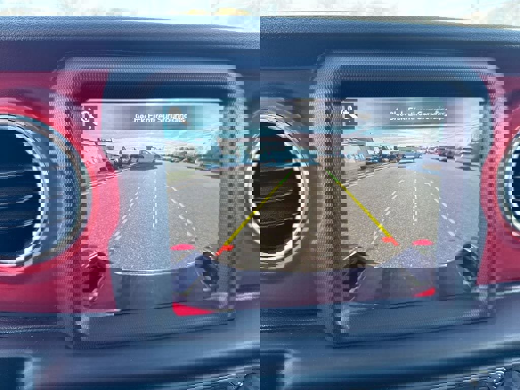 Used 2022 Jeep Gladiator Rubicon w/ Cold Weather Group image 11