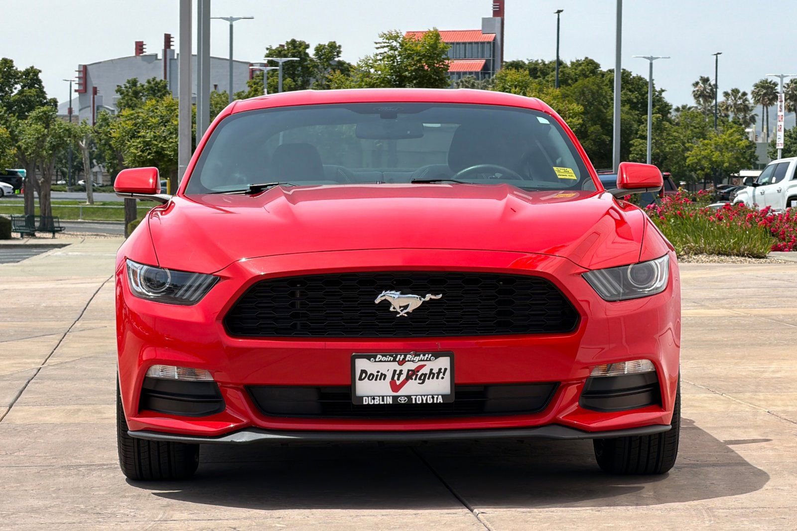 Used 2017 Ford Mustang Coupe RWD image 10