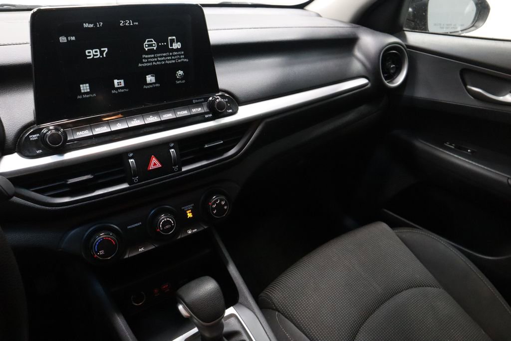 Used 2021 Kia Forte LXS image 28