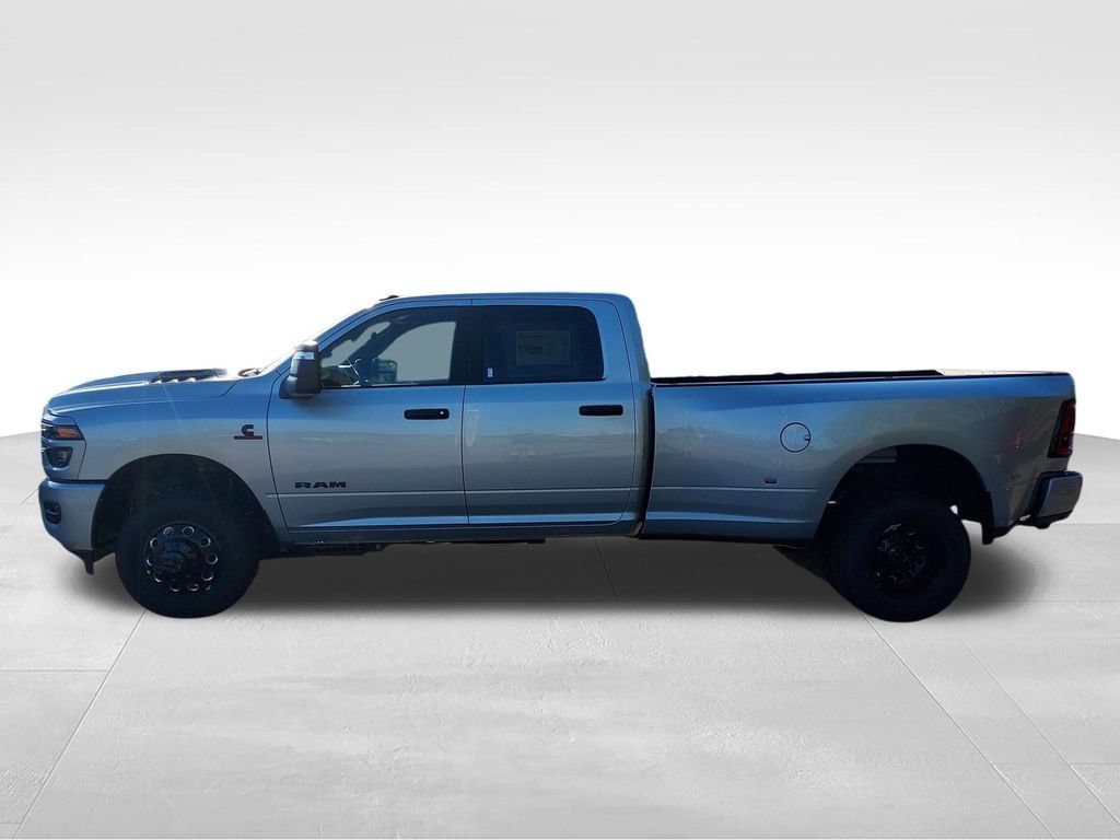 New 2027 RAM 3500 Big Horn AWD/4WD image 2