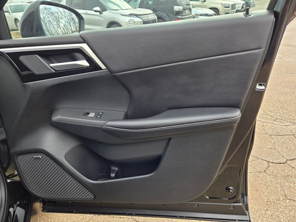 New 2026 Mitsubishi Outlander SE AWD/4WD image 7