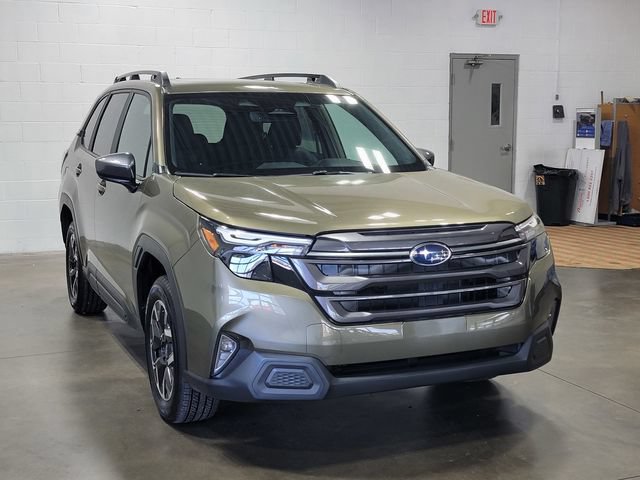 Used 2026 Subaru Forester Premium AWD/4WD image 4