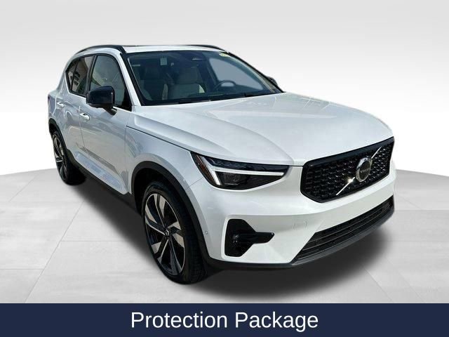 New 2025 Volvo XC40 B5 Ultra w/ Protection Package image 2