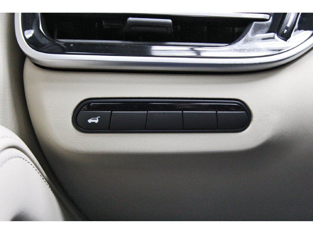 Used 2025 INFINITI QX60 Pure w/ Cargo Package FWD image 25