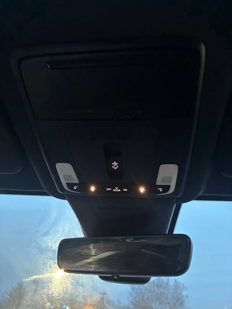 Used 2025 Honda CR-V Sport-L image 38