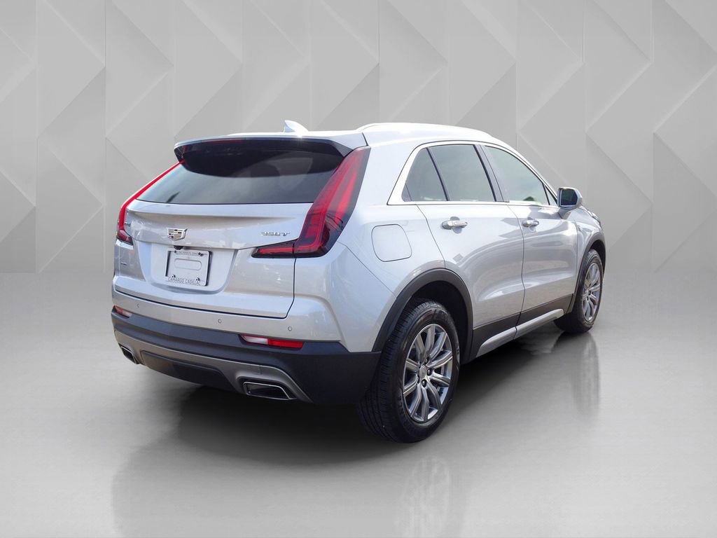 Used 2020 Cadillac XT4 Premium Luxury w/ Cold Weather Package image 5