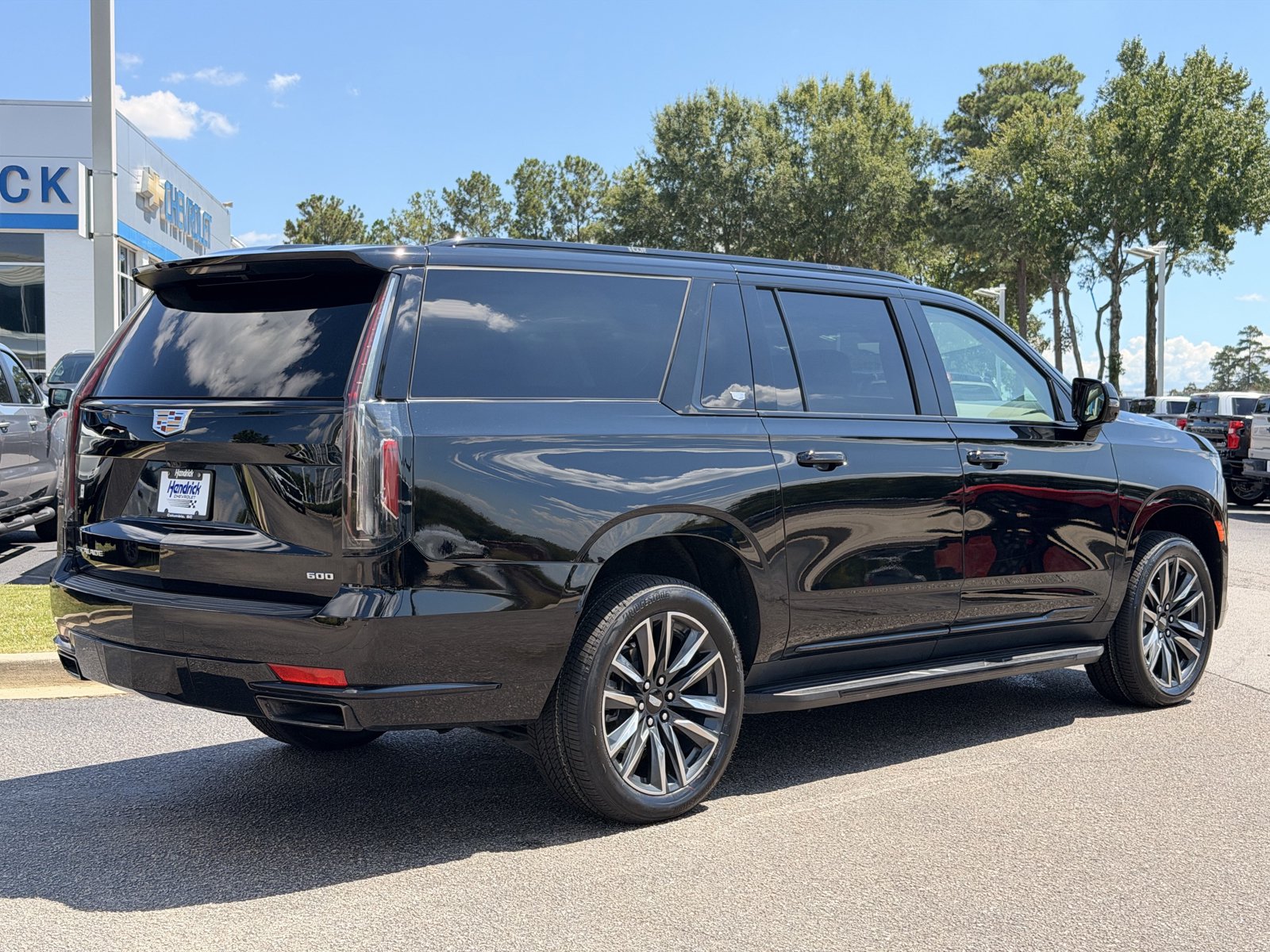 Used 2024 Cadillac Escalade ESV Sport Platinum AWD/4WD image 12