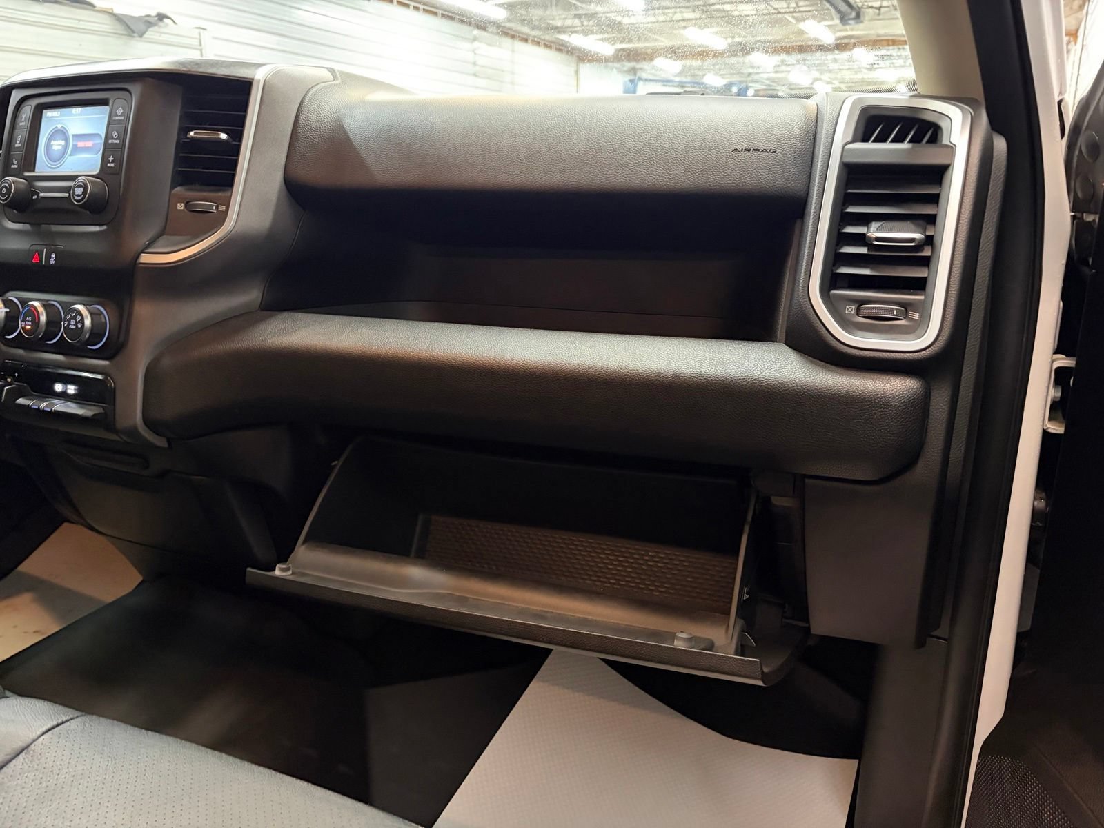 Used 2019 RAM 2500 Big Horn AWD/4WD image 29