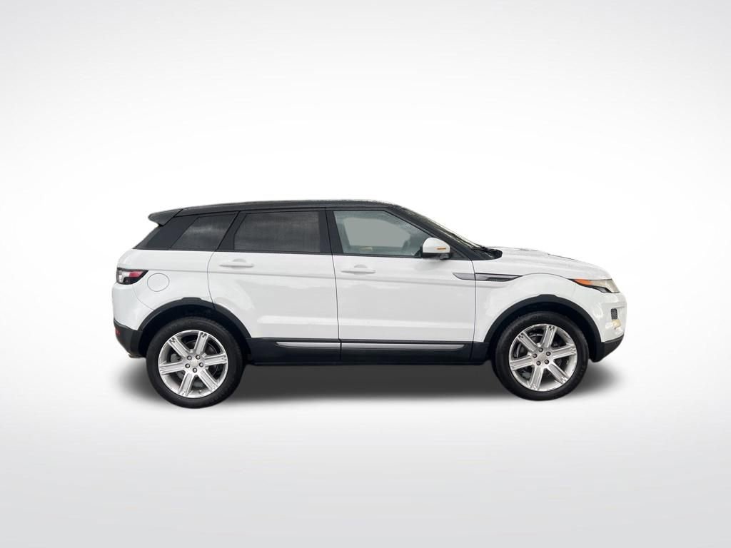Used 2015 Land Rover Range Rover Evoque Pure Plus image 4