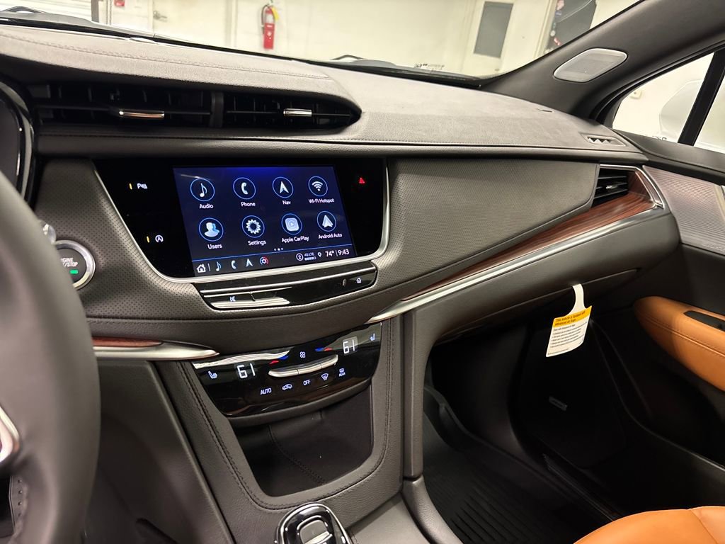 New 2025 Cadillac XT5 Premium Luxury w/ LPO, Floor Liner Package image 32