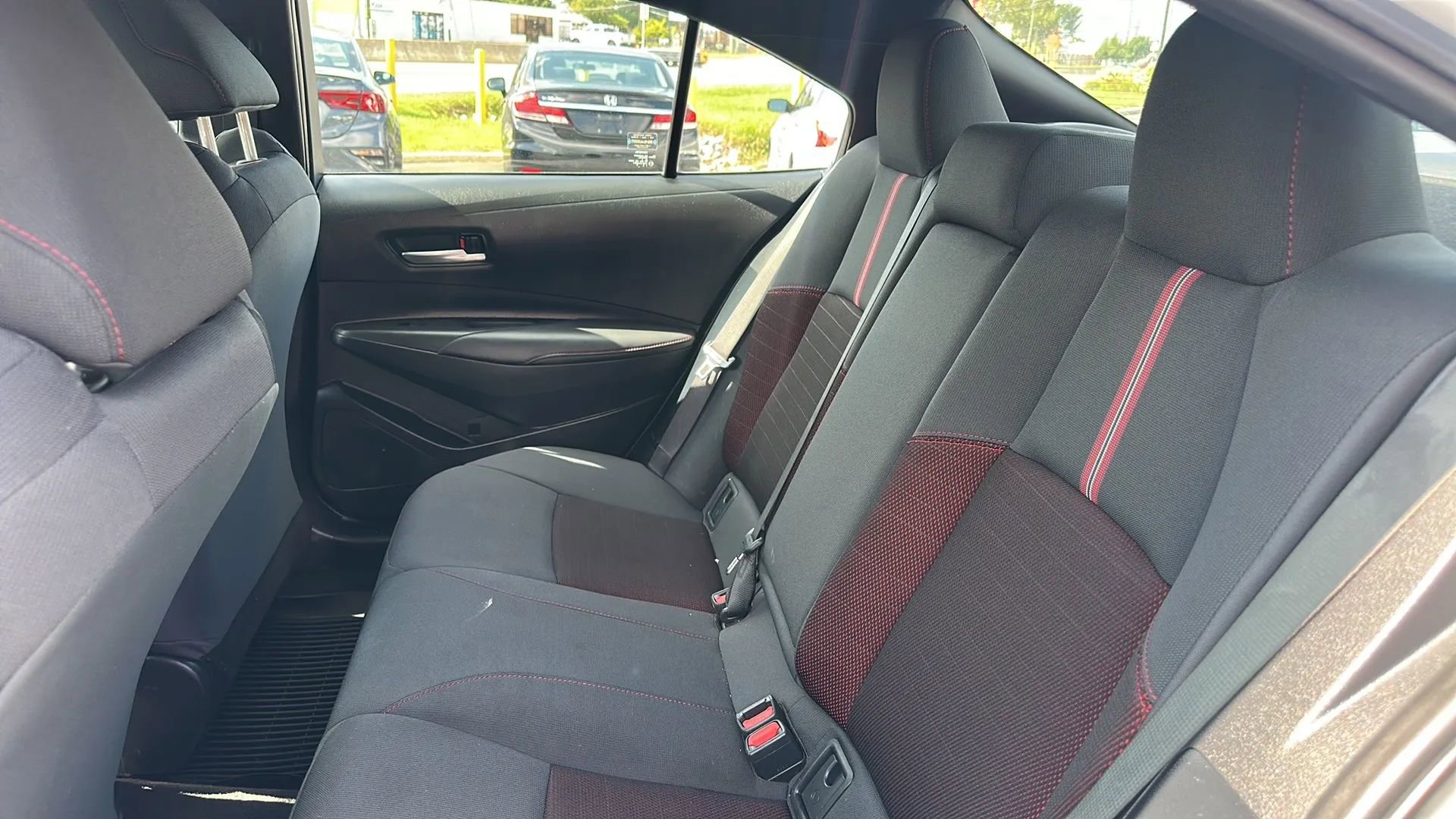 Used 2023 Toyota Corolla SE image 13