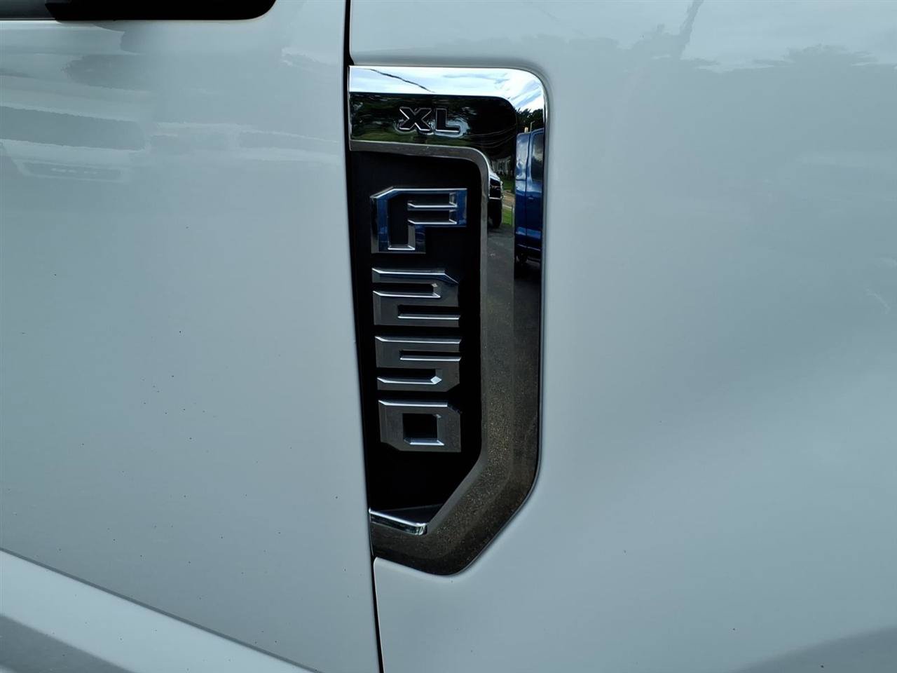 Used 2022 Ford F250 XL w/ Power Equipment Group AWD/4WD image 31