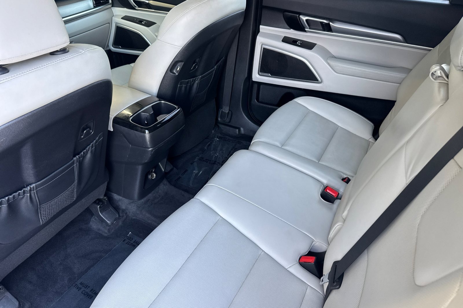 Used 2020 Kia Telluride S w/ S 8 Passenger Seating Package FWD image 11