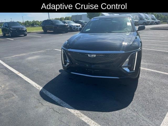 Used 2024 Cadillac Lyriq Tech w/ Driver Assist Package AWD/4WD image 2