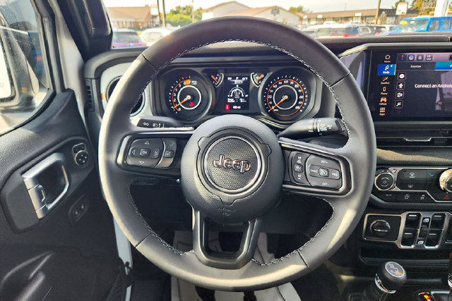 Used 2026 Jeep Wrangler Unlimited Sport AWD/4WD image 9