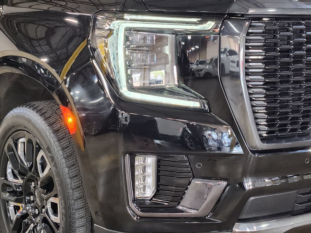 Used 2023 GMC Yukon Denali Ultimate AWD/4WD image 13