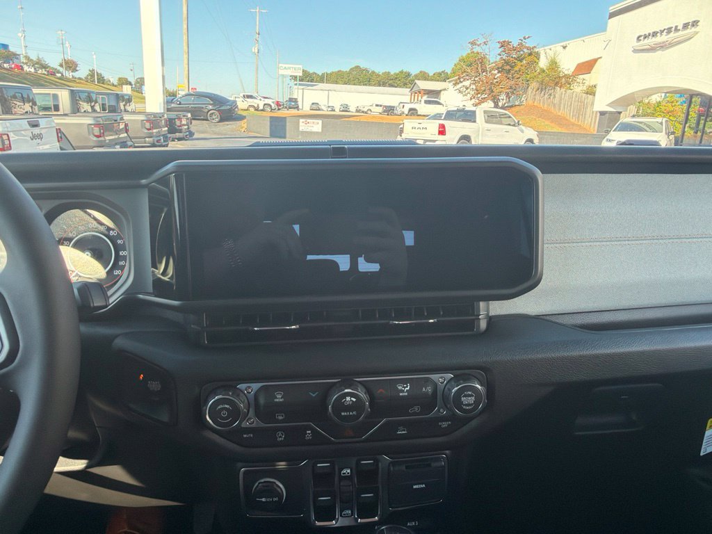New 2027 Jeep Gladiator Sport AWD/4WD image 26