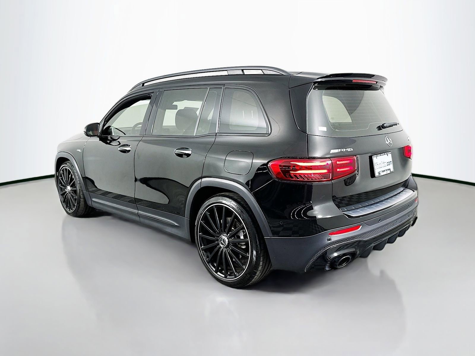 Used 2025 Mercedes-Benz GLB 35 AMG 4MATIC image 5