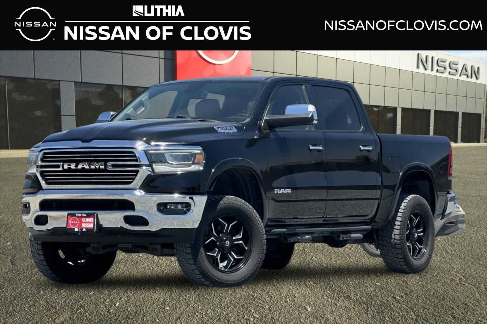Used 2019 RAM 1500 Laramie AWD/4WD image 1