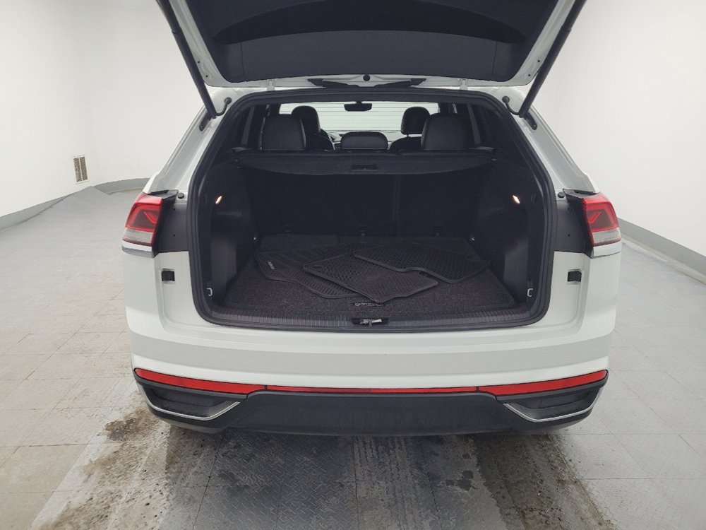 Used 2020 Volkswagen Atlas Cross Sport SE image 29