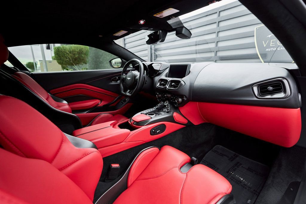 Used 2023 Aston Martin V12 Vantage image 44
