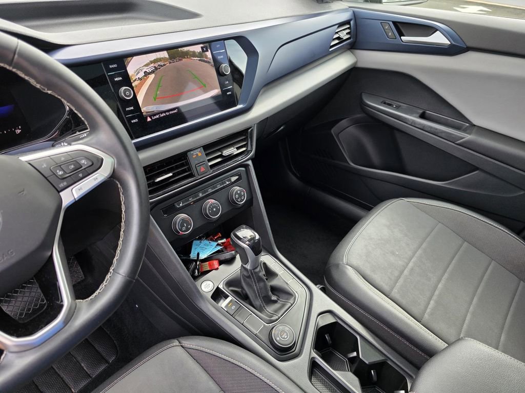 Used 2022 Volkswagen Taos SE w/ Panoramic Sunroof Package image 21