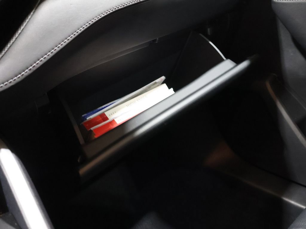 Certified 2022 Toyota Highlander XLE image 28