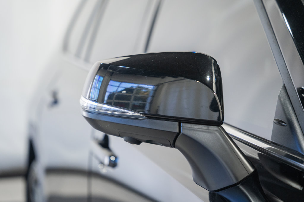 Certified 2024 Toyota Grand Highlander AWD image 17